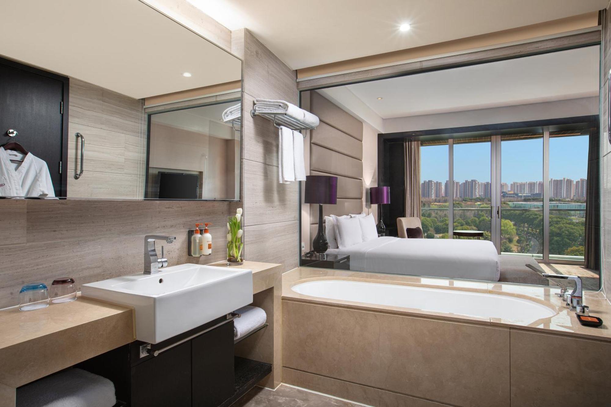 Crowne Plaza Shanghai Xiayang Lake By Ihg Qingpu المظهر الخارجي الصورة